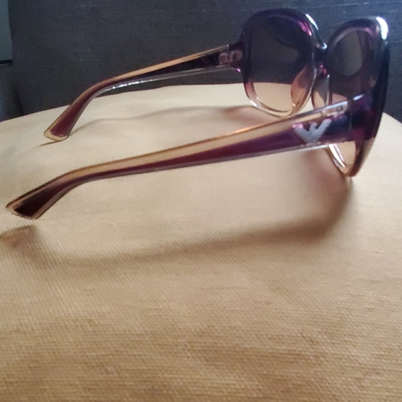 Brand new without tag sunglasses - Picture 2 of 4